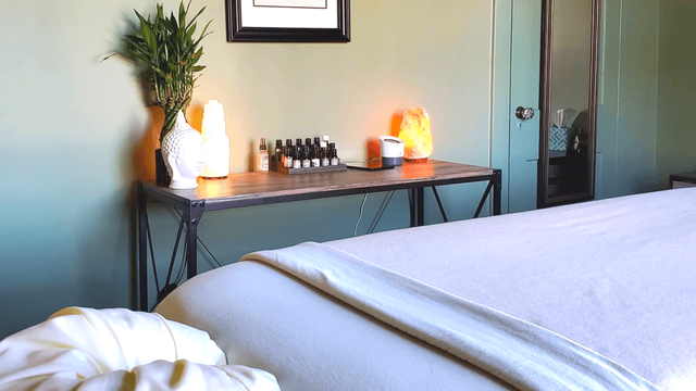 Latin Flower Spa Reviews: This Massage Changed My Life (No, Seriously!) - fm20ojp